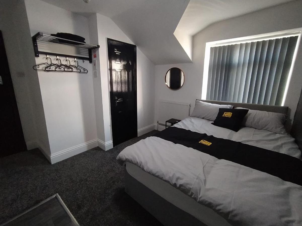 Black Ocean Holiday Apartments Блекпул Екстериор снимка